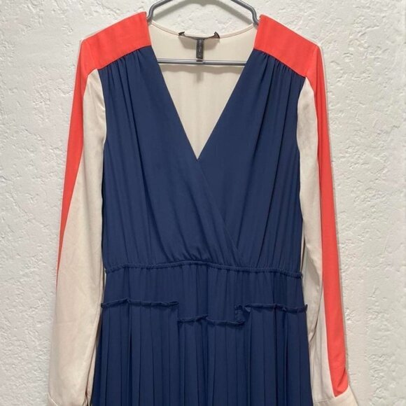 Bcbgmaxazria Long Sleeve Midi Dress size S - Picture 3 of 6